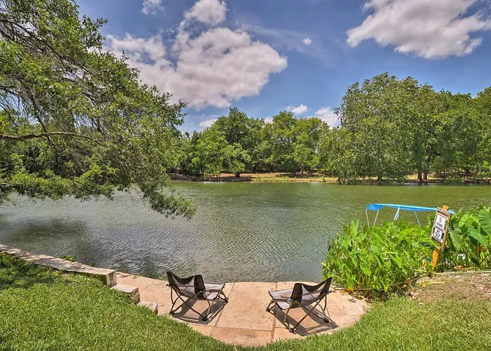 Lakefront W/ Water Toys & Fire Pit