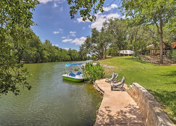 Lakefront W/ Water Toys & Fire Pit Сasa de vacaciones